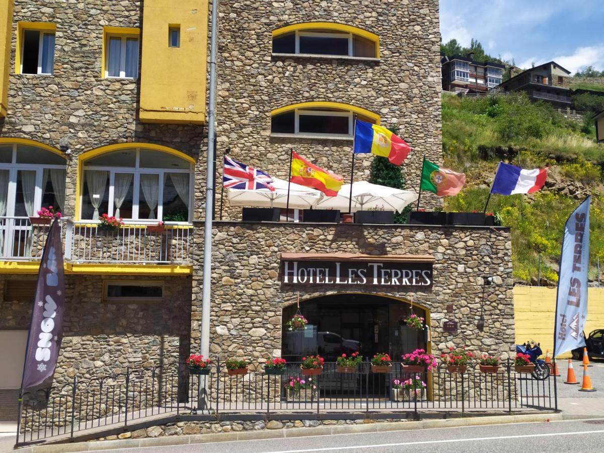 Hotel Les Terres LʼAldosa Buitenkant foto