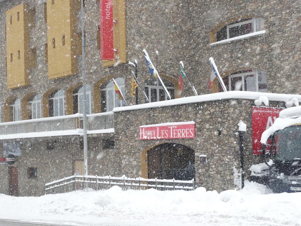 Hotel Les Terres LʼAldosa Buitenkant foto