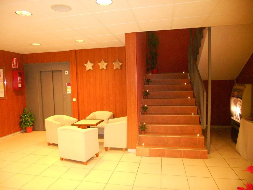 Hotel Les Terres LʼAldosa Buitenkant foto
